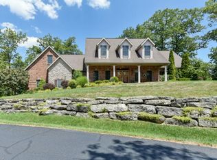1313 Stoneycreek Ln, Branson West, MO 65737