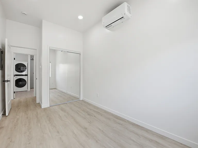 4553 North Ave #2 — Photo 7