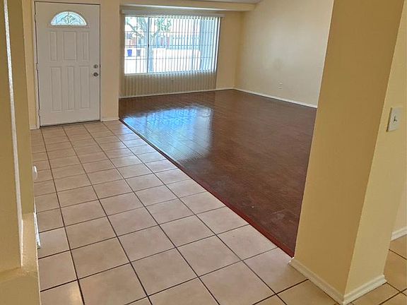 2nd image of 12978 Grinnell Ct