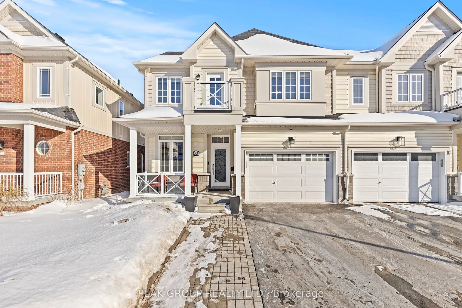 53 Dominion Cres photo 1