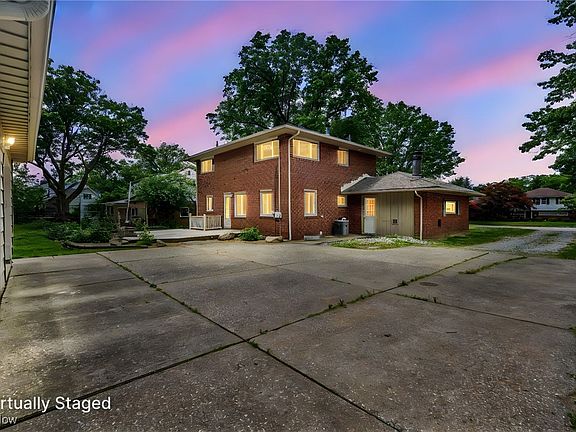 3rd image of 713 Highland Ave