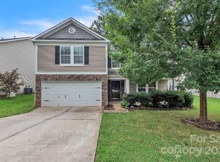 10733 Dapple Grey Ln, Charlotte, NC 28213