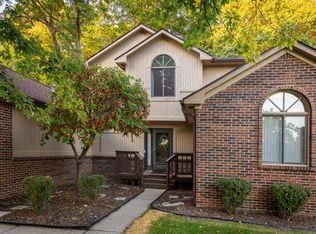6257 Gatewood, West Bloomfield, MI 48322