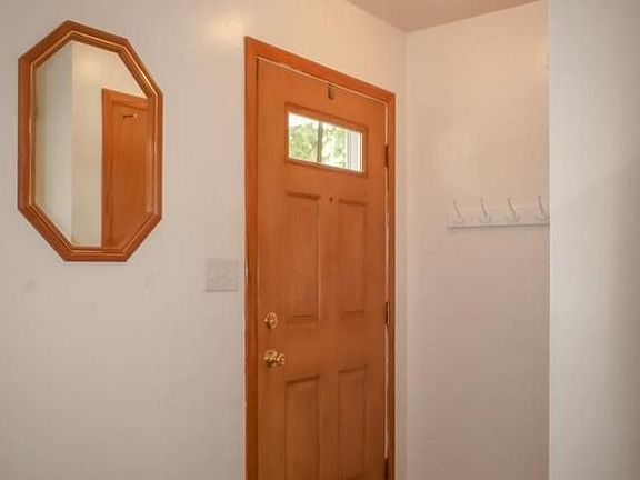 3rd image of 322 4th Ave E
