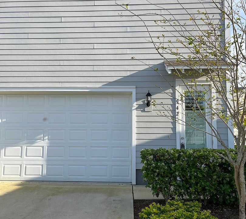 1st image of 942 Densdale Ln