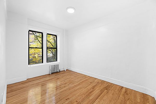 1st image of 218 Thompson St APT 14