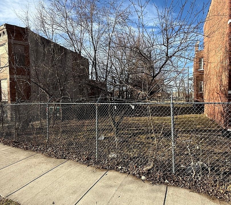 1st image of 4202 W Wilcox St