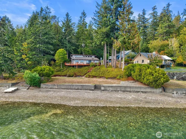 8768 Misery Point Road, Seabeck, WA 98380
