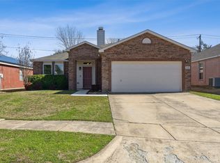 4932 Winding Trl, Grand Prairie, TX 75052