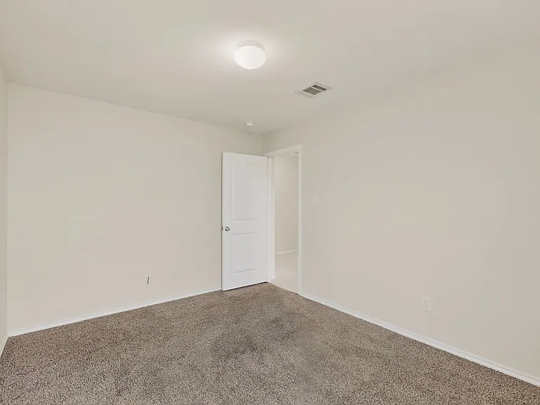 1901 Princeton Ave — Photo 34
