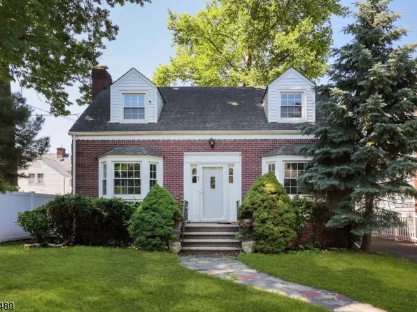 813 Miltonia St, Linden City, NJ 07036