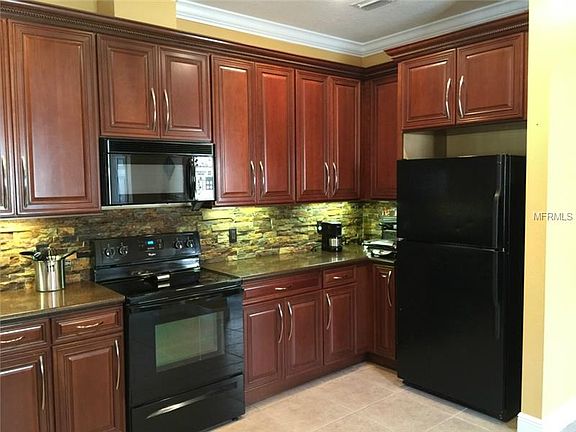 5th image of 1912 Varick Way