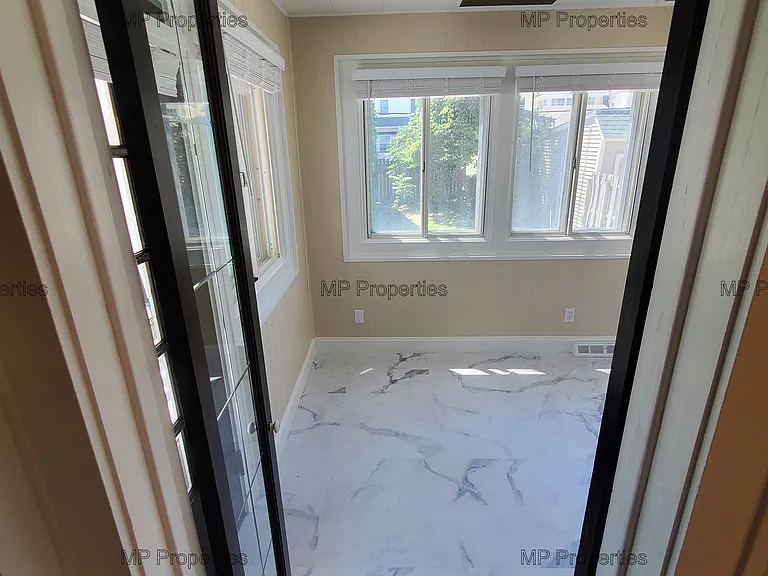 1302 Hathaway Ave #1 — Photo 38