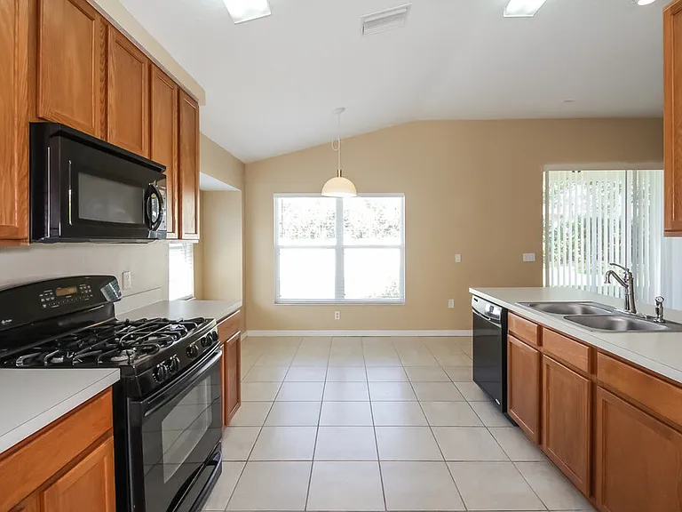 12807 Nightshade Pl — Photo 6