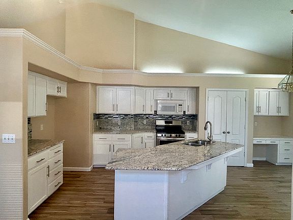 5th image of 9921 N Baird Ave