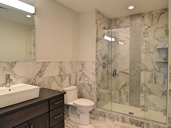 5th image of 1292 Westminster St #502
