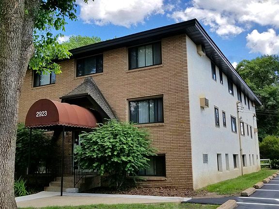 2nd image of 2923 E 34th St APT 302