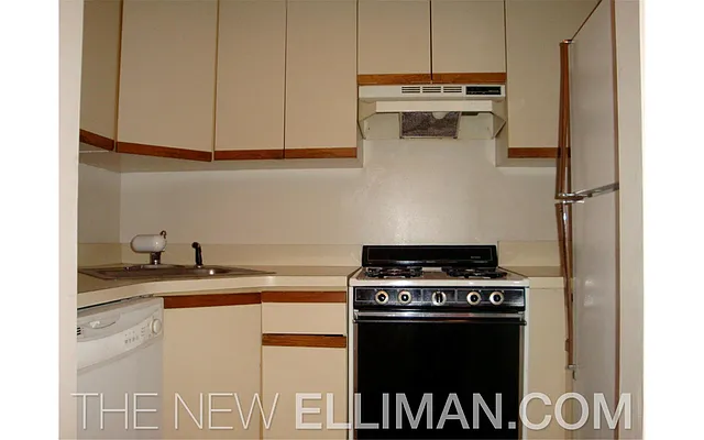 Rented by Douglas Elliman | media 1