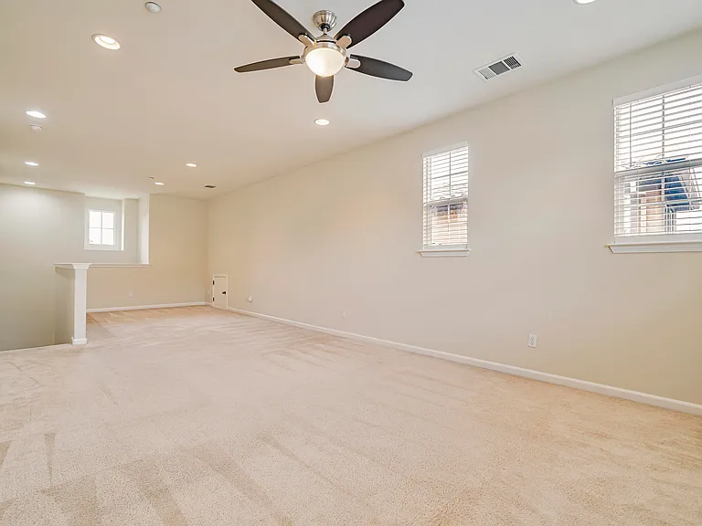 5266 Fioli Loop — Photo 17