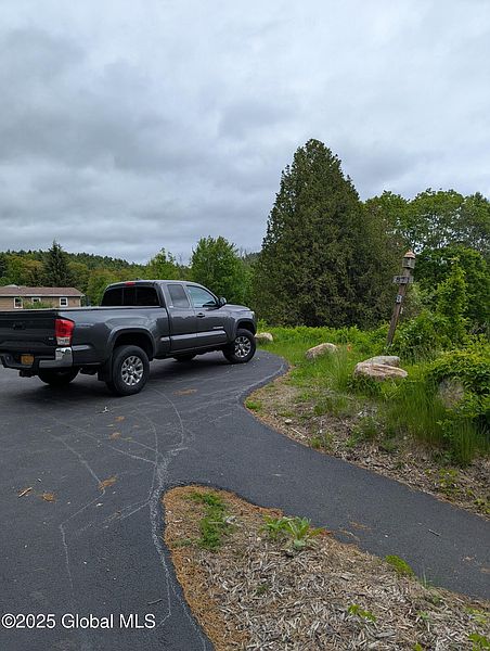 4th image of 871 Trout Lake Road