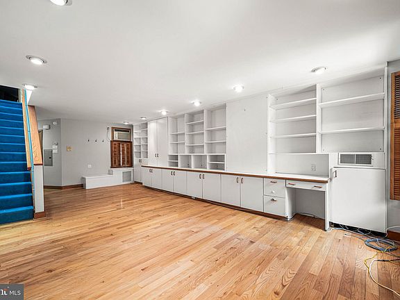 3rd image of 241 S 23rd St Floor 2