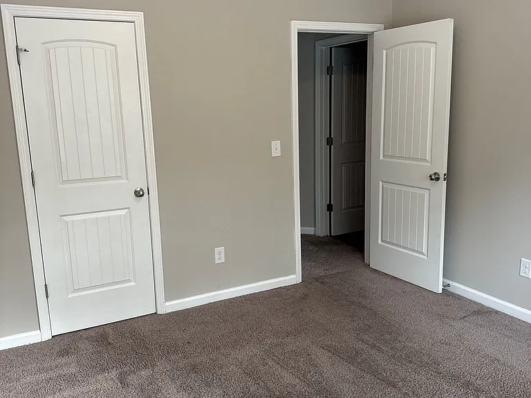 2213 Grandwood Ln — Photo 29