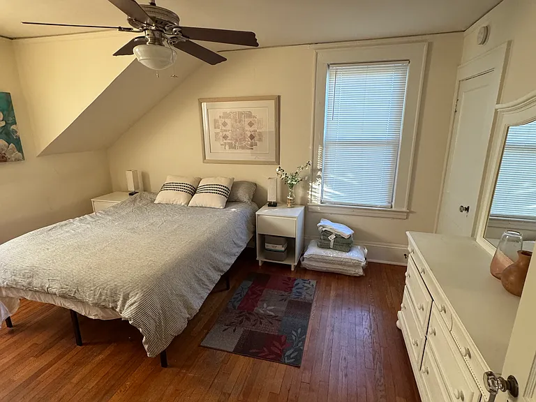607 A S Hawthorne Rd #2 — Photo 17