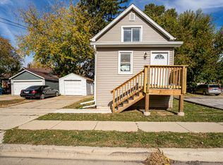 570 5th Ave, Aurora, IL 60505