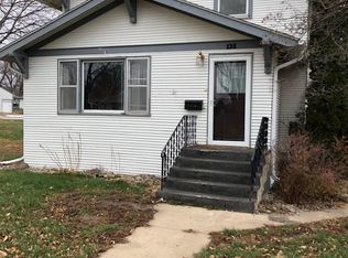 135 E Turner St, Irene, SD 57037