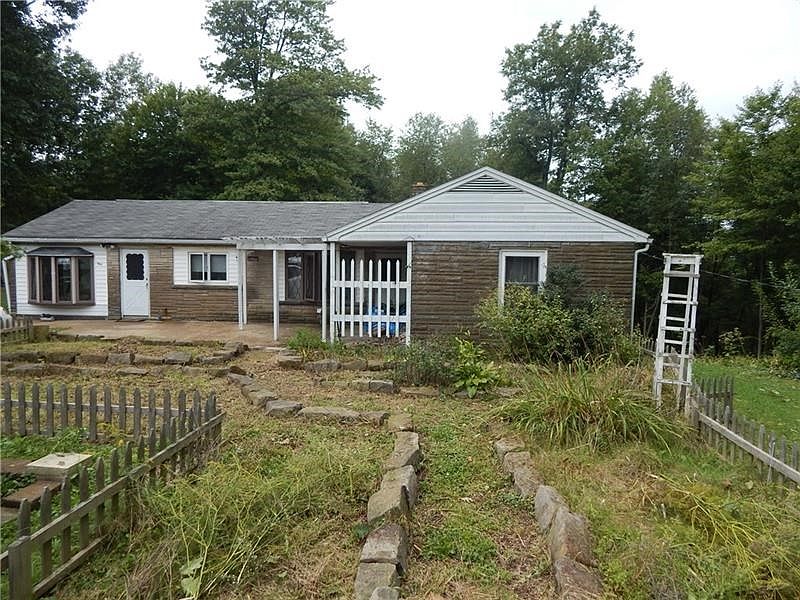 STONE FRONT HOUSE