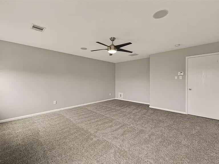 18302 Walden Gate Ln — Photo 35