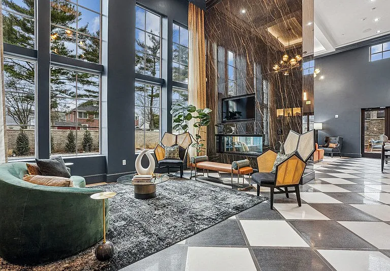 Florent Clubroom & Viewing Lounge