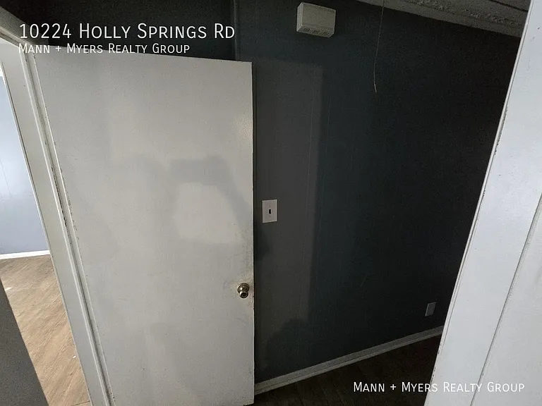 10224 Holly Springs Rd — Photo 18