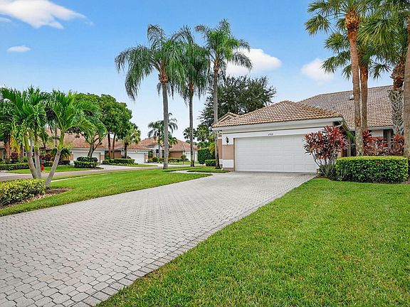 2nd image of 6900 Cairnwell Drive