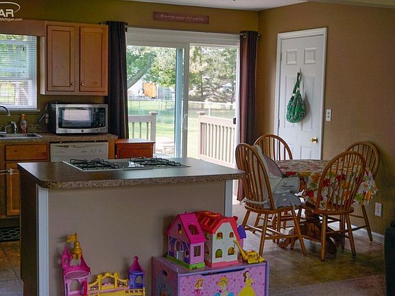 5th image of 2398 Cheryl Ann Dr