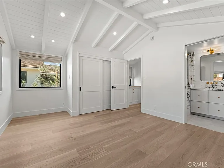 709 Emerald Bay — Photo 18