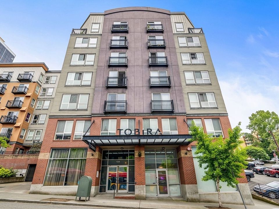 1st image of 108 5th Ave S Unit 202