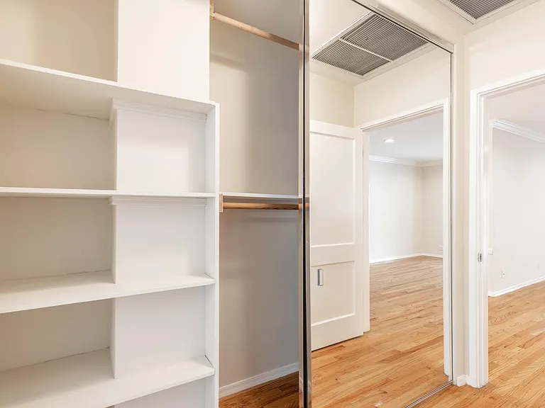 1412 Kelton Ave #1416.5 — Photo 16