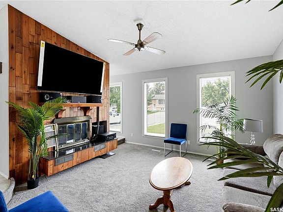 4th image of 130 Flavelle CRESCENT