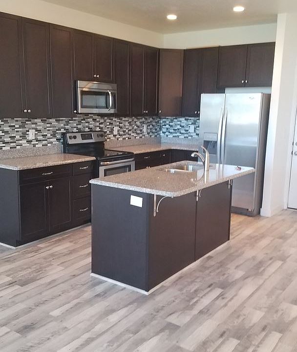 1st image of 1096 W Emerald Pools Ln