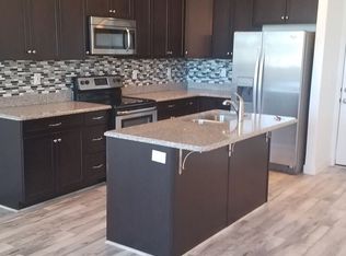 1096 W Emerald Pools Ln, Bluffdale, UT 84065