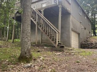 131 Dogwood Ter, Milford, PA 18337