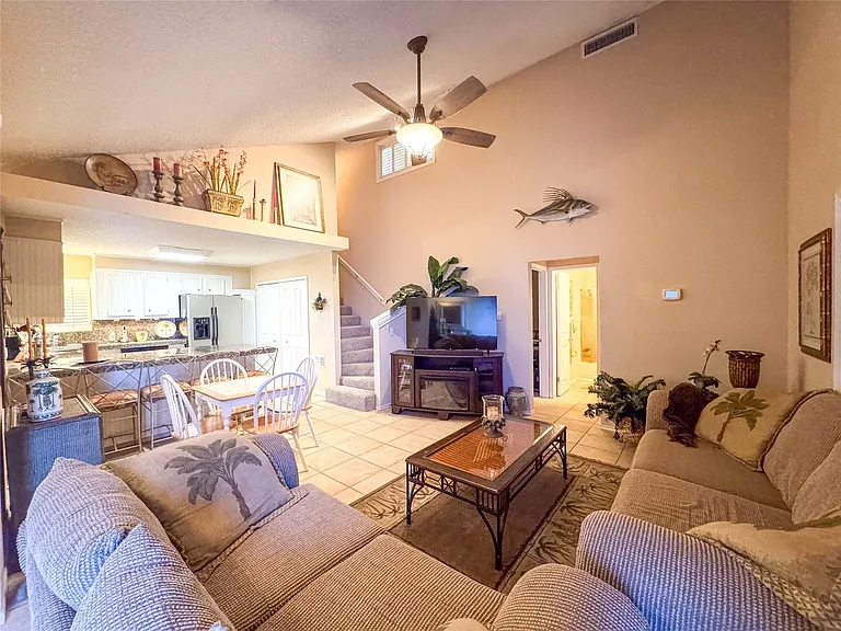 1031 Redfish St — Photo 8