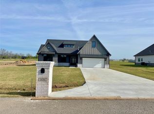 1486 Darlene Ln, Fort Gibson, OK 74434