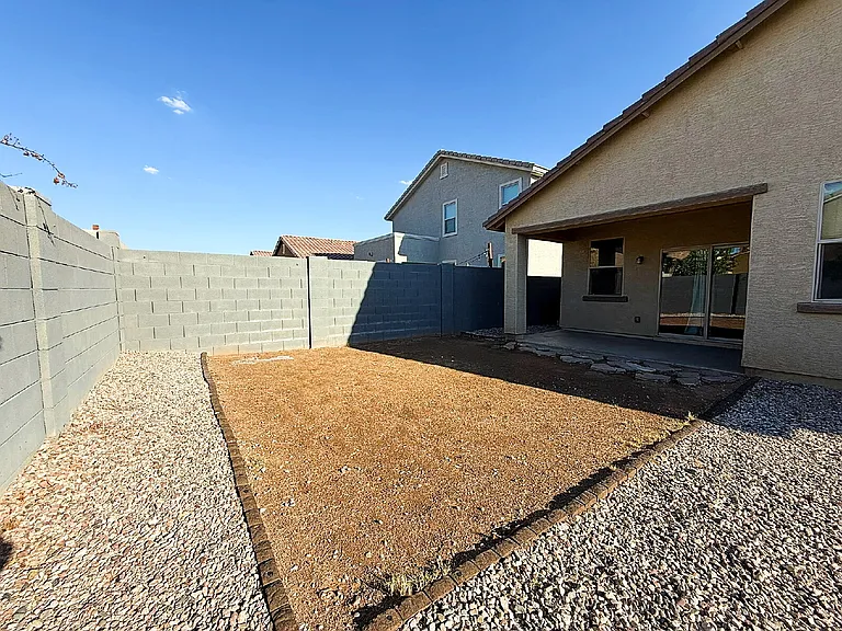 6218 W Laurie Ln — Photo 34