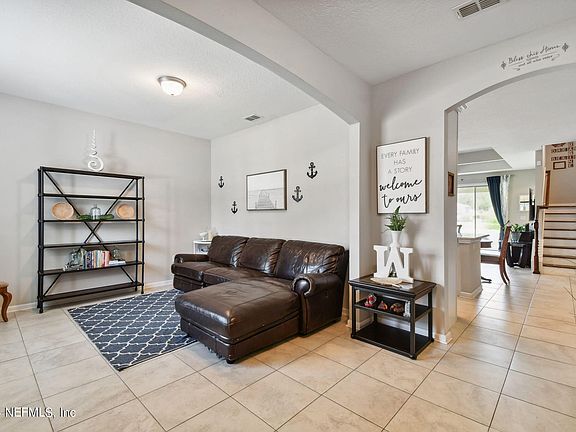3rd image of 1546 PASO FINO Drive