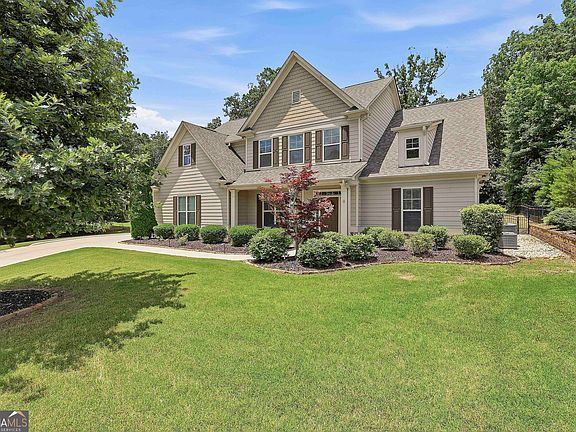 4th image of 127 Waterlace Way