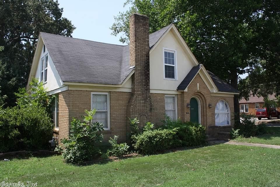 1st image of 1301 E Race Ave