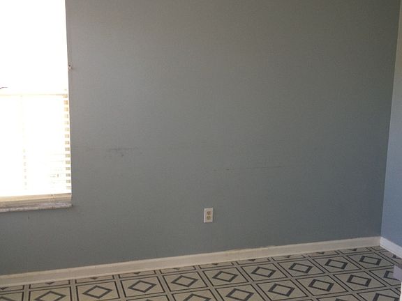 5th image of 3140 S DEER Avenue