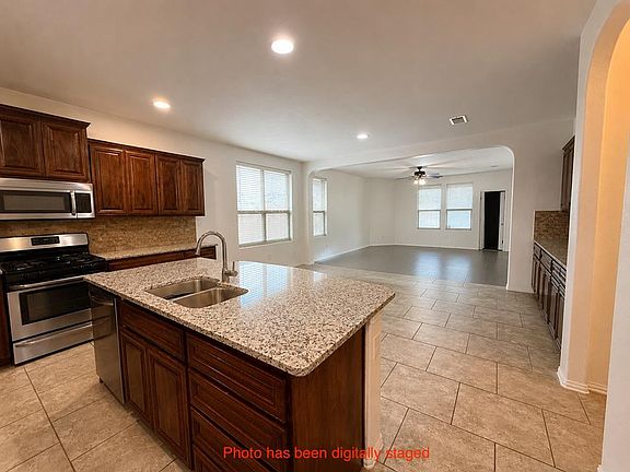4th image of 6701 Colony Rd